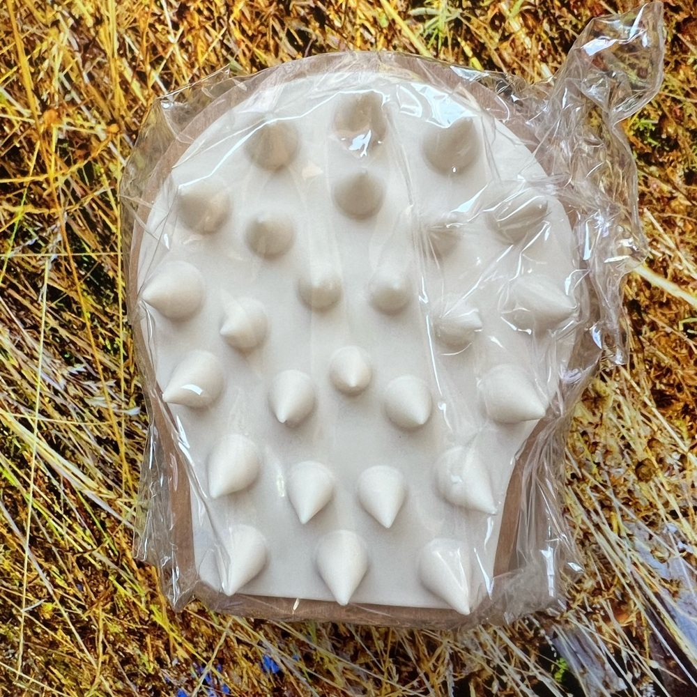 L'OCCITANE SCALP BRUSH